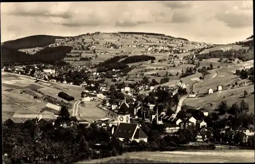 Ak Klingenthal im Vogtland Sachsen, Brunndöbra mit Blick zum Aschberg