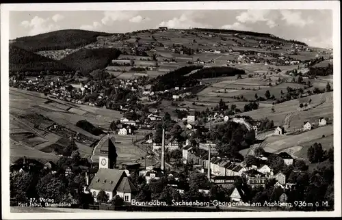 Ak Brunndöbra Klingenthal im Vogtland, Panorama, Sachsenberg Georgenthal, Aschberg