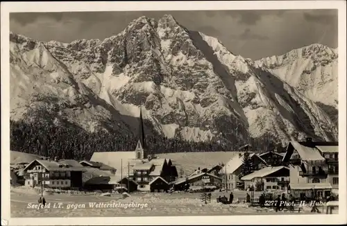 Ak Seefeld in Tirol, Blick auf Wettersteingebirge, Winter