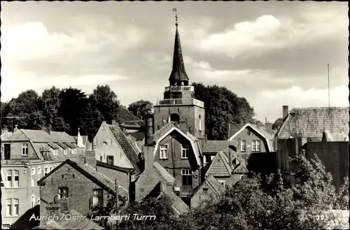 Ak Aurich in Ostfriesland, Lambertiturm, Kirche, Wohnhäuser