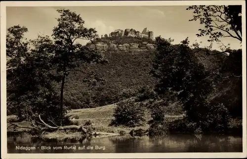 Ak Nideggen in der Eifel, Blick vom Rurtal auf die Burg