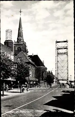 Ak Boskoop Alphen aan den Rijn Südholland Niederlande, Ned. Herv. Kerk en Hefbrug