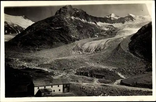 Foto Ak Österreich, Bergpanorama, Hütte