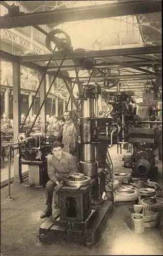 Ak Anvers Antwerpen Flandern, Vakschool voor Wektuigkunde Scheepsbouw, De machienenzaal