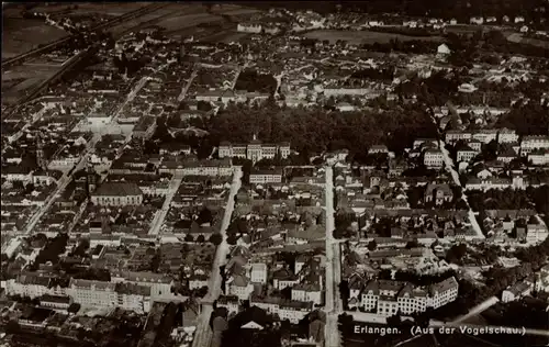 Ak Erlangen in Mittelfranken Bayern, Totalansicht der Ortschaft, Fliegeraufnahme