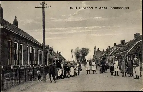 Ak Anna Jacobapolder Zeeland Niederlande, De. O. L. School, Straßenpartie