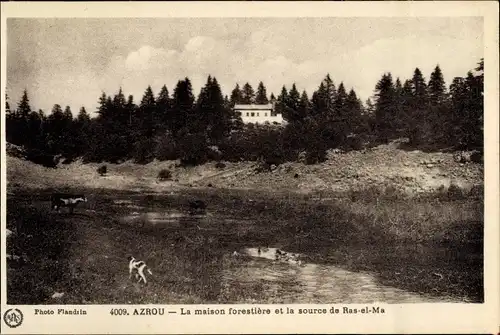 Ak Azrou Marokko, La maison forestière et la source de Ras el Ma