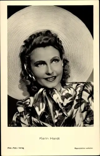 Ak Schauspielerin Karin Hardt, Portrait mit Strohhut