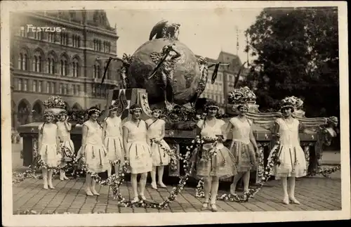 Foto Ak Wien I., 10. Deutsches Sängerbundesfest 1928, Festzug, Denkmal