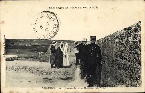 Ak Azemmour Marokko, Promenade d´sur les Remparts de la Ville