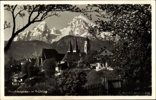 Ak Berchtesgaden in Oberbayern, Teilansicht, Frühling, Watzmann