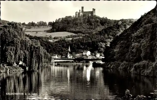 Ak Balduinstein an der Lahn, Teilansicht, Burg, Gasthaus zum Bären