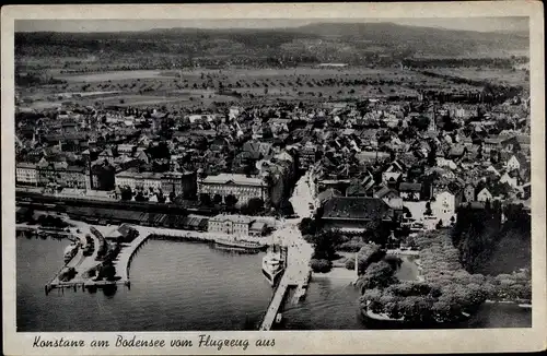 Ak Konstanz am Bodensee, Blick vom Flugzeug aus