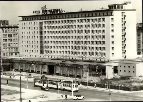 Ak Magdeburg an der Elbe, Interhotel International, Straßenbahn