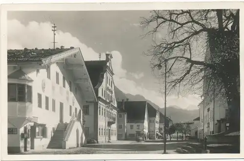 Foto Ak Reutte in Tirol, Straßenpartie