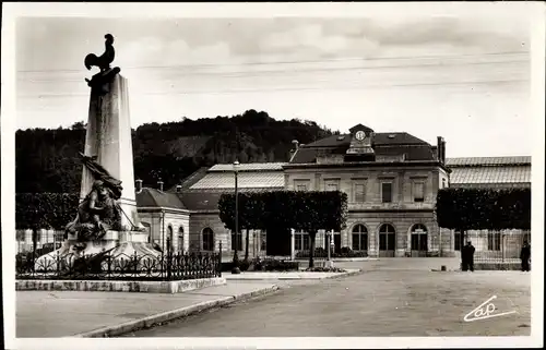 Ak Bar le Duc Meuse, La Gare et le Monument de 1870