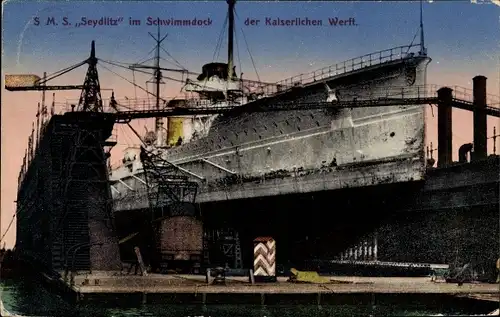 Ak Deutsches Kriegsschiff, SMS Seydlitz im Schwimmdock der Kaiserlichen Werft