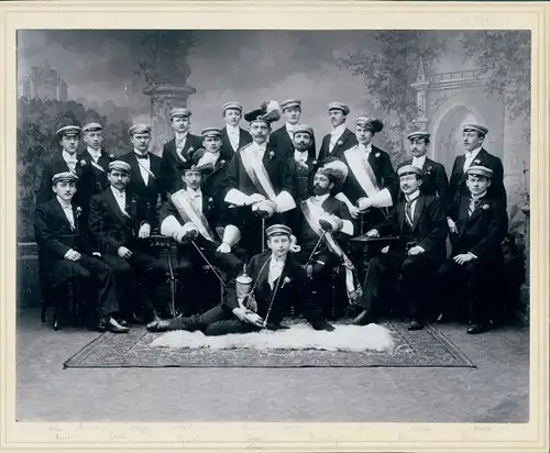 Studentika Foto Gruppenaufnahme von Studenten, Walter Resch aus Mittweida