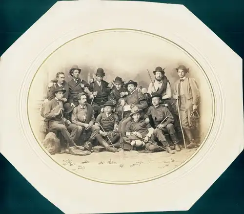 Foto Gruppenaufnahme von Männern mit Wandergepäck, Sächsische Schweiz 1875