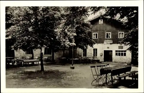 Ak Königshain in der Oberlausitz, Bergrestaurant Zum Hochstein, Terrasse