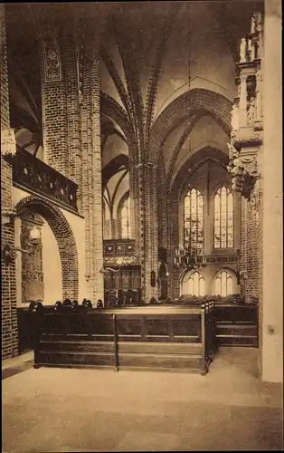 Ak Lüneburg, St. Johanniskirche, Querblick gegen den Hauptchor von Norden nach Süden