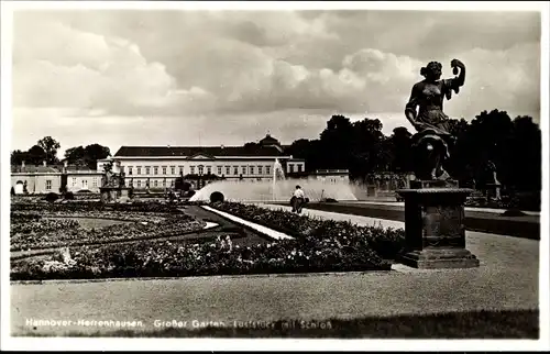 Ak Herrenhausen Hannover in Niedersachsen, Großer Garten Luststück mit Schloss, Springbrunnen