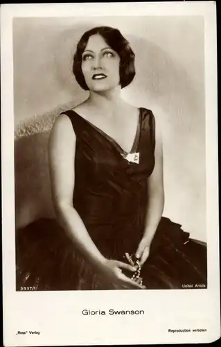 Ak Schauspielerin Gloria Swanson, Portrait
