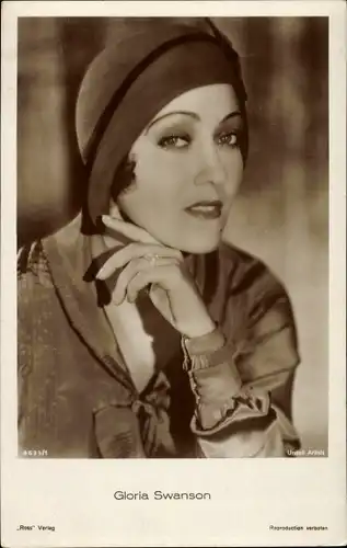 Ak Schauspielerin Gloria Swanson, Portrait