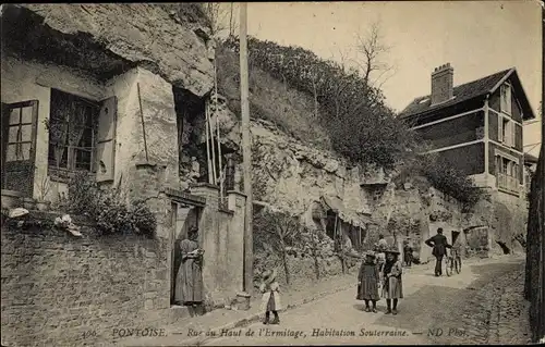 Ak Pontoise Val d'Oise, Rue du Haut de l'Ermitage, Habitation Souterraine