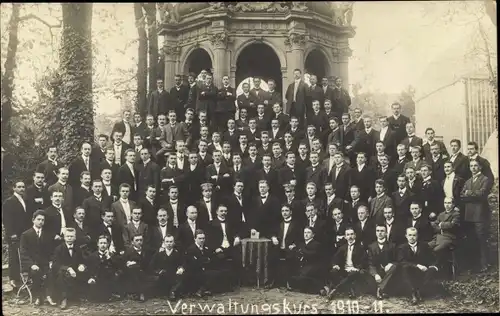 Foto Ak Stuttgart in Württemberg, Verwaltungskurs 1910-11