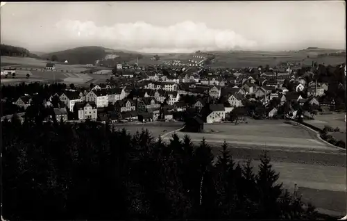 Ak Ehrenfriedersdorf im Erzgebirge, Blick von der schönen Aussicht nach der Stadt