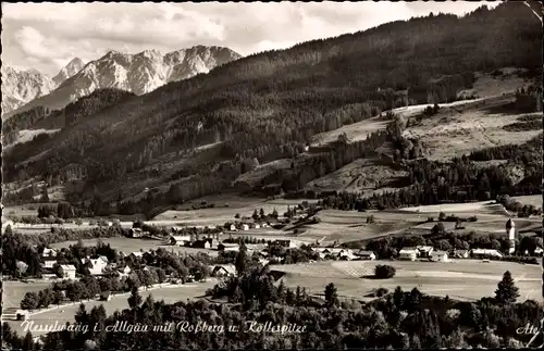 Ak Nesselwang im Allgäu mit Roßberg und Köllespitze, Blick über Ort auf Gebirge