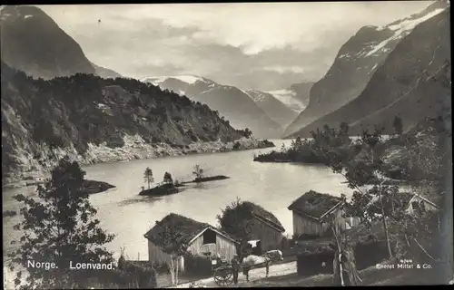 Ak Loenvand Norwegen, Berge, Hütten am Ufer, Pferd mit Wagen