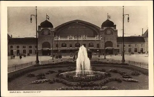 Ak Basel Bâle Stadt Schweiz, Bahnhof, Springbrunnen