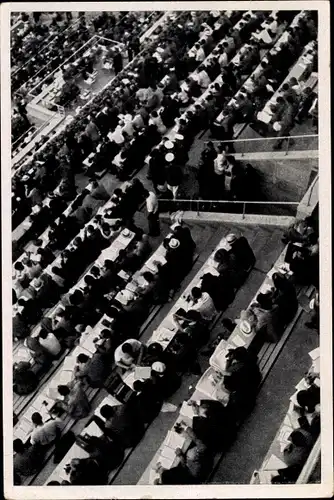 Sammelbild Olympia 1936, Journalisten im Stadion