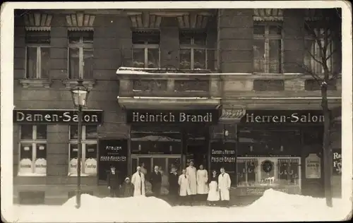 Foto Ak Berlin Prenzlauer Berg, Lychener Str. 132, Friseursalon Heinrich Brand