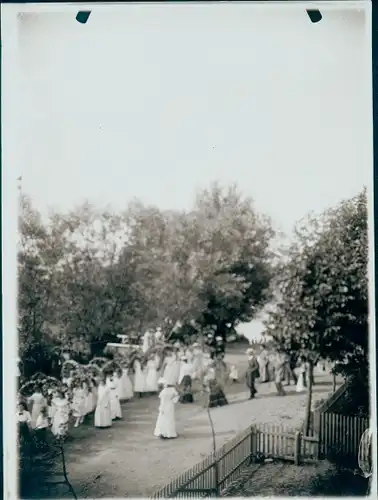 Foto Rewal Rewahl Pommern, Personen bei einem Festumzug