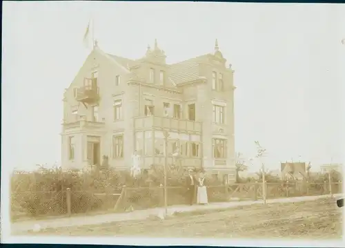 Foto Brunshaupten Kühlungsborn im Kreis Rostock, Blick auf eine Villa