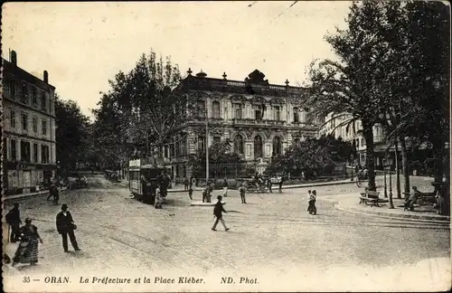 Ak Oran Algerien, La Prefecture et la Place Kleber, Straßenbahn
