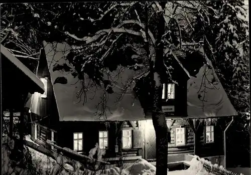 Ak Waschleithe Grünhain Beierfeld im Erzgebirge, Köhlerhütte Fürstenbrunn, Winter