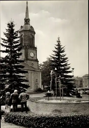 Ak Frauenstein im Erzgebirge, Markt mit Brunnen und Kirche