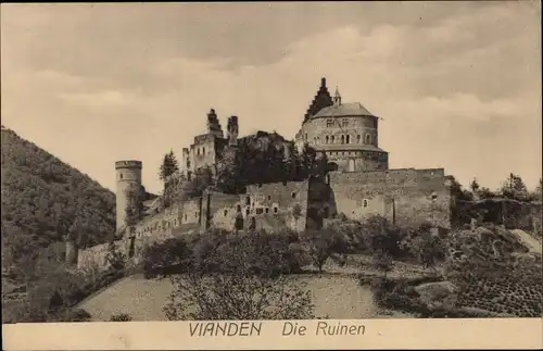 Ak Vianden Luxemburg, Die Ruinen