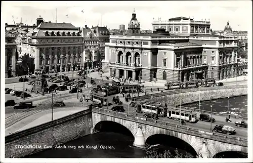 Ak Stockholm Schweden, Gustav Adolfs torg och Kungl. Operan