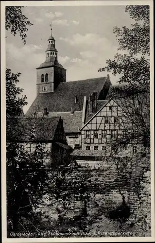 Ak Gardelegen in der Altmark, Alte Stadtmauer, Marienkirche