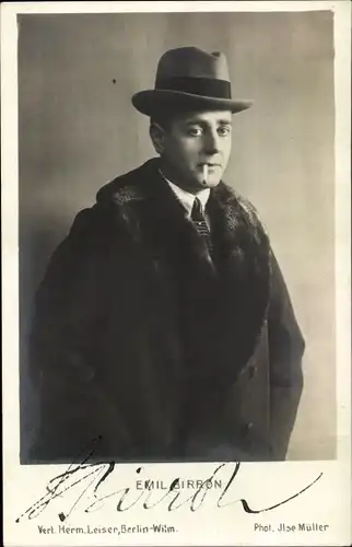 Ak Schauspieler Emil Birron, Portrait mit Zigarette, Autogramm