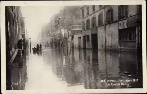 Foto Ak Paris Frankreich, Inondation 1910, La Rue de Bercy