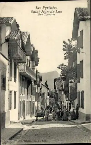Ak Saint Jean de Luz Pyrénées Atlantiques, Rue Tourasse