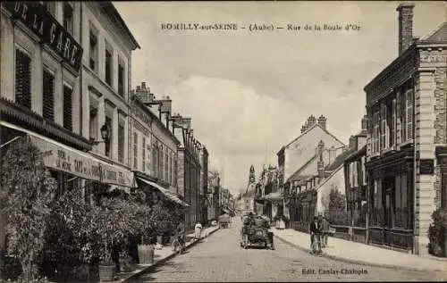Ak Romilly sur Seine Aube, Rue de la Boule d'Or, Café de la Gare, Straßenpartie