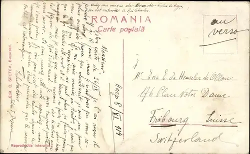 Foto Ak Ortschaft in Rumänien, Straßenpartie, Häuser, Rind