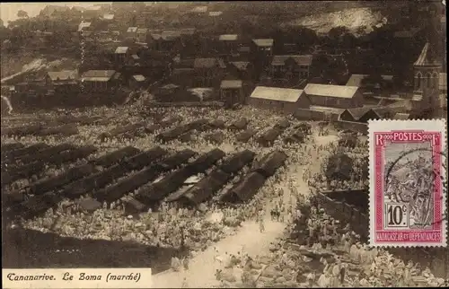 Ak Antananarivo Tananarive Madagaskar, Le Zoma, marche